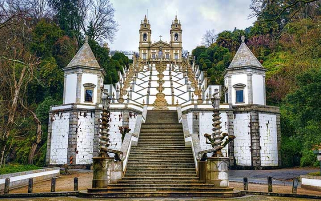 Top 10 địa điểm du lịch Bồ Đào Nha nổi tiếng không thể bỏ qua